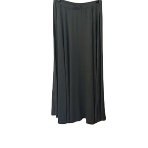Comfy USA comfort Pull on Full Skirt S